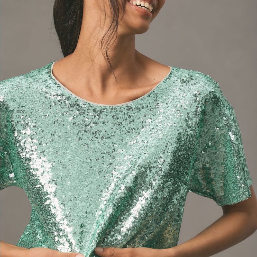 By Anthropologie Sequin tee, cropped, size L, color: turquoise